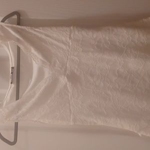 Yoins White Lace Sleeveless V-Neck Top - Size S